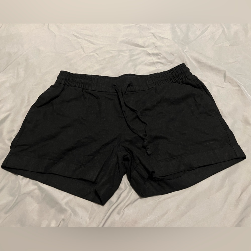 Old Navy Black Shorts, Size Medium